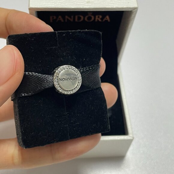 Pandora Norway Flag Charm - Picture 2 of 5